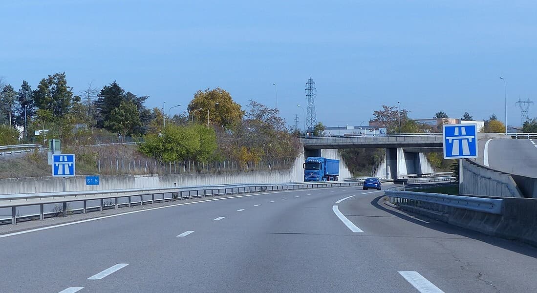 الطريق السيار 1